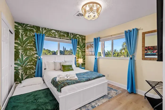 Another flexible room that works well for families who want extra sleeping space without sacrificing comfort.