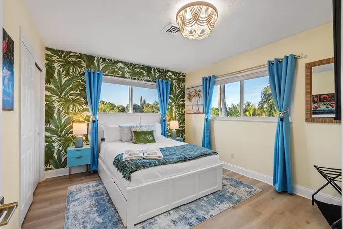 Clean, bright, and welcoming, this room fits the flow of an active Fort Lauderdale itinerary.