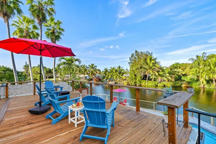 Sip morning coffee by the canal or enjoy sunset drinks under the cover, with a setup that feels like a private resort at home.