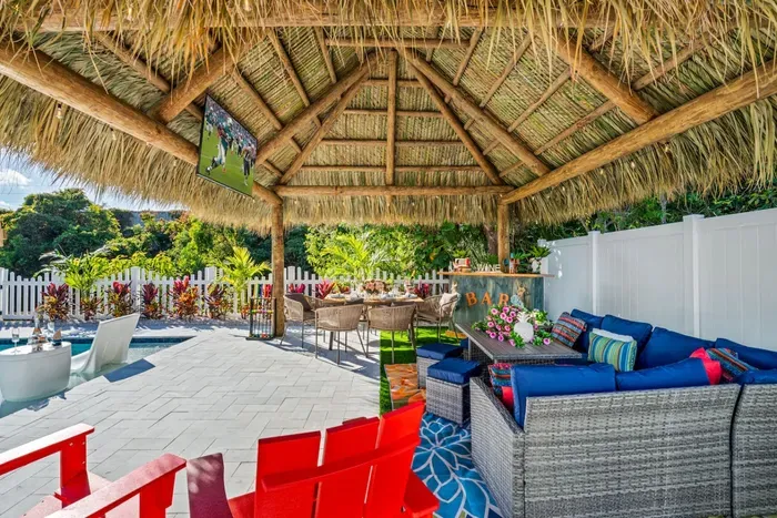 The canal-front setting adds an authentic waterfront vacation vibe, giving you peaceful views and a calming backdrop from morning to night.