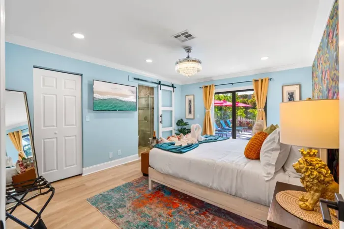 Wind down with your favorite shows on the 55" Roku smart TVs in each bedroom, ideal for a little personal downtime at the end of the day.