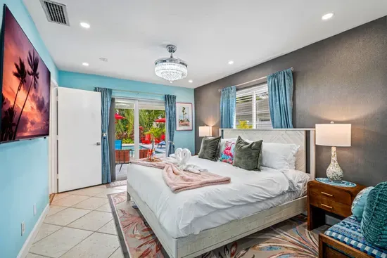 Straight from the bed and into the pool! Can't think of a better wake-up call.