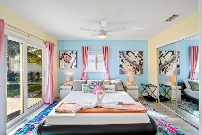 Canal, Htd Pool, Putt-Putt, Pergola, Air Hockey - image 35 of 50