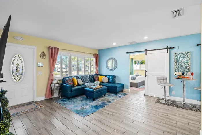 Canal, Htd Pool, Putt-Putt, Pergola, Air Hockey - image 22 of 50