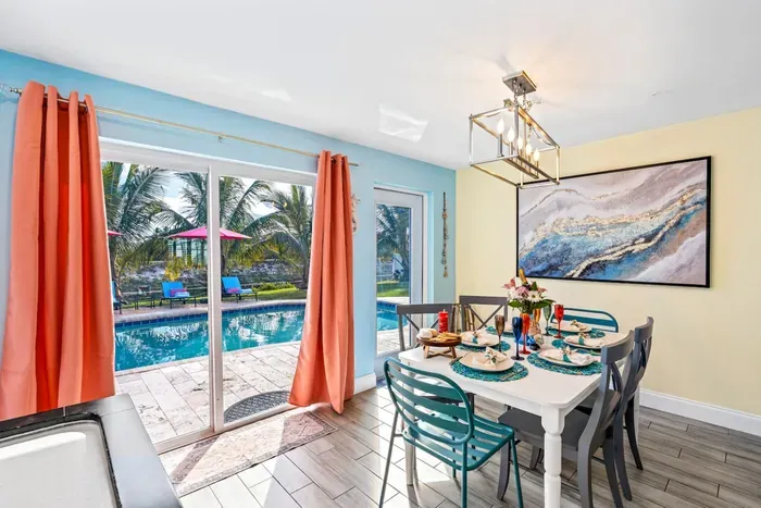 Canal, Htd Pool, Putt-Putt, Pergola, Air Hockey - image 26 of 50