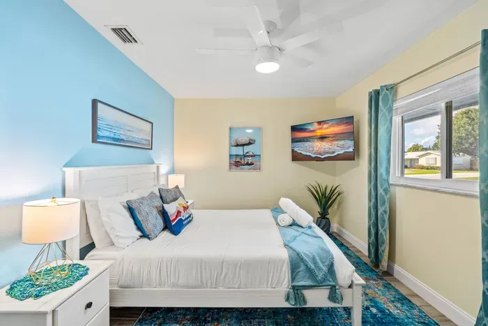 Canal, Htd Pool, Putt-Putt, Pergola, Air Hockey - image 44 of 50