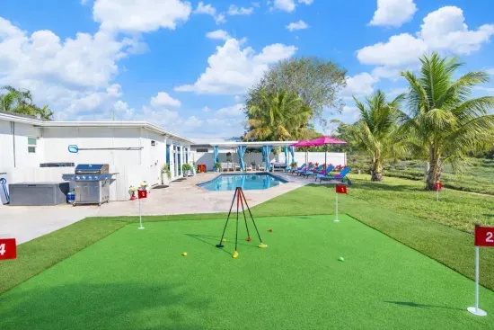 Canal, Htd Pool, Putt-Putt, Pergola, Air Hockey