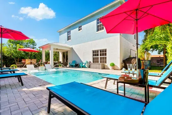 Spacious Designer Home Htd Pool Near Atlantic Ave