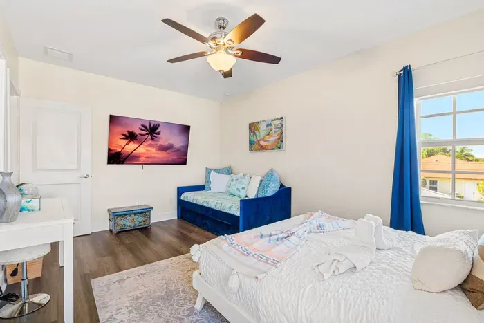 Bedroom 2 is a true retreat with everything you need for a blissful night's sleep, the wallpaper decoration also adds to its own style!