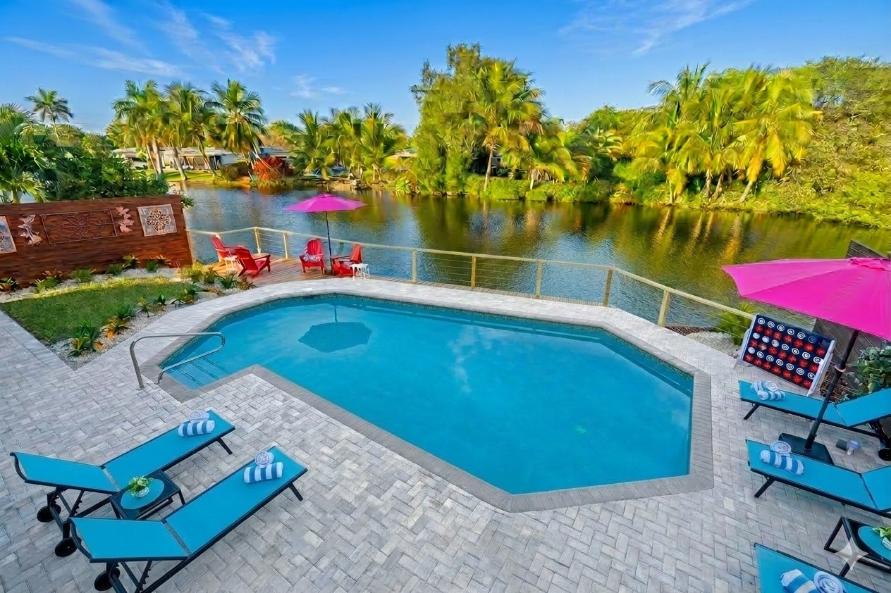 735 hero shot edited by Gemini_Generated_Image_6getvo6getvo6get