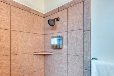 Each shower has complimentary shampoo, conditioner, and body wash. 