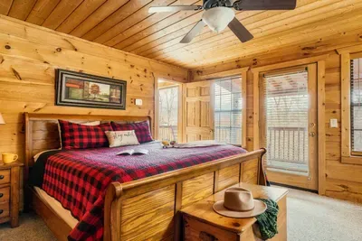 Alpine Chalet - image 34 of 65
