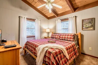 Hilltop Chalet - image 41 of 80