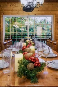 Enjoy Christmas dinner with your loved ones and make memories!