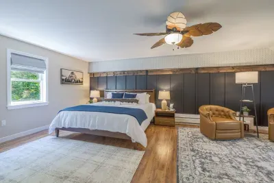 Lux 4BR Retreat, 16mi to Acadia w/ Game Room - image 53 of 58