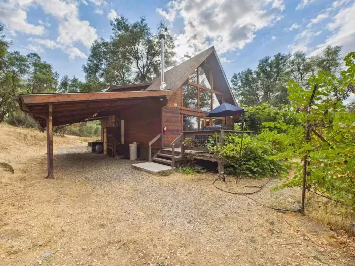 Exterior – Front of Home