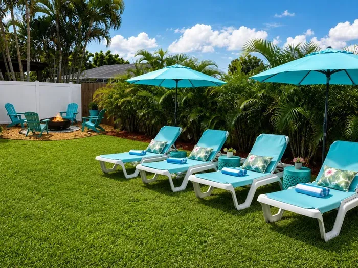 Stretch out under the sunshine, relax beneath the palms, or gather around the fire pit as the evening winds down. A peaceful outdoor retreat made for sunny days, starry nights, and unforgettable vacation moments.