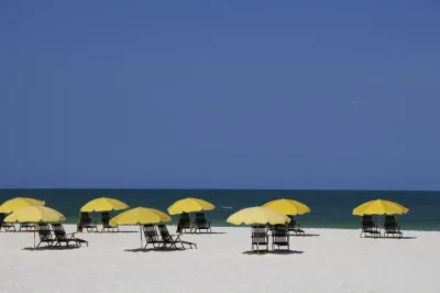 group-of-beach-umbrellas-clearwater-beach-florid-2026-09-24-19-24-07-utc