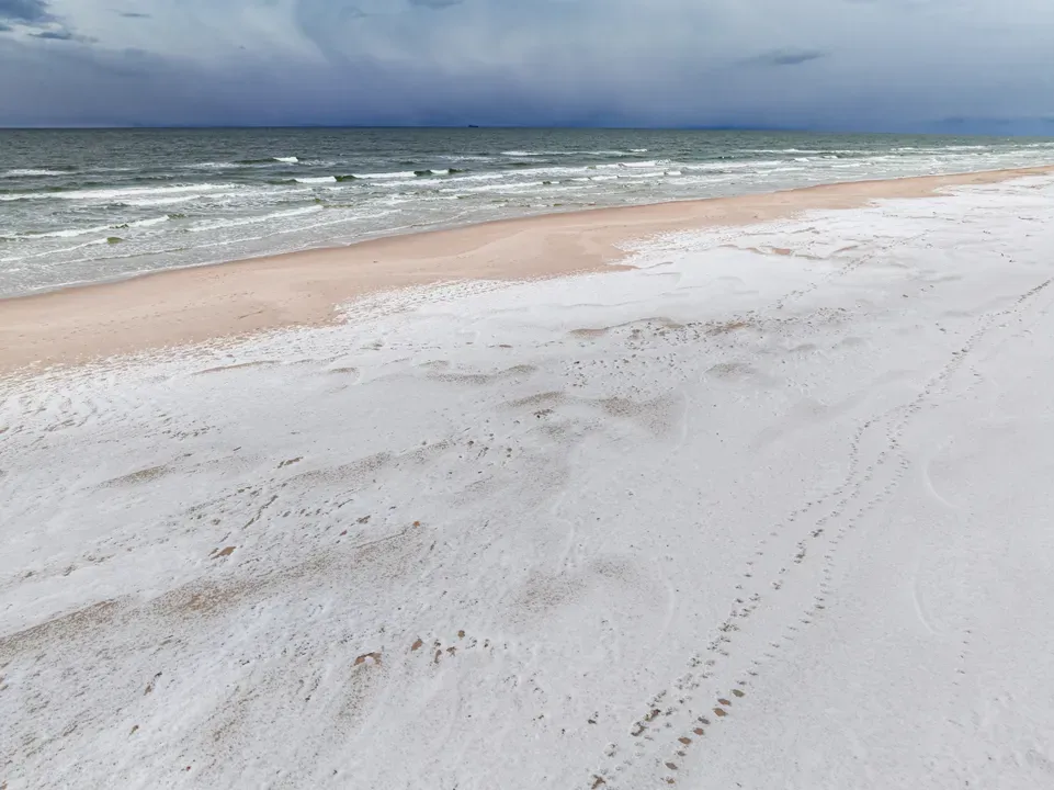 aerial-view-of-beach-at-baltic-sea-in-winter-2026-09-24-09-32-31-utc
