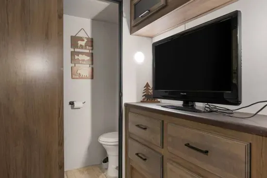 Half bathroom in the bunk room