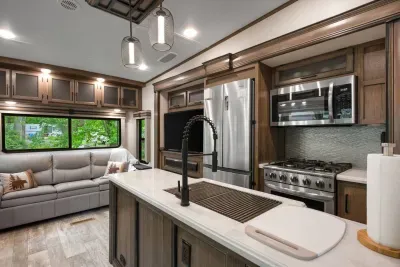 Full Kitchen