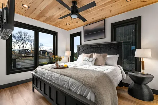 Spacious king bedroom with a private bathroom and fresh linens.
Located on main floor.