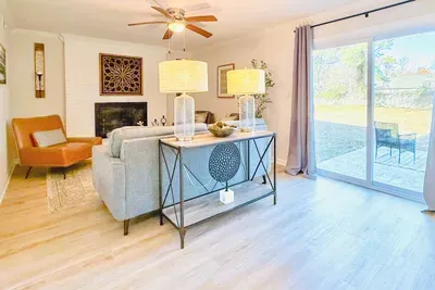 The Greenbriar~808 Greenbriar Rd - image 21 of 66
