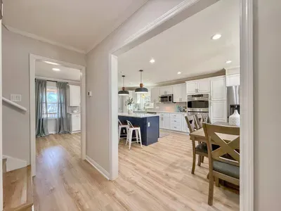 The Greenbriar~808 Greenbriar Rd