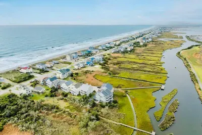 Amazing access to both Ocean + finger dock