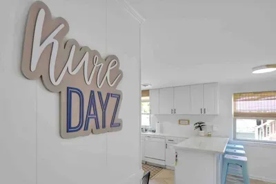 Kure Dayz Cottage~310 S 4th Ave