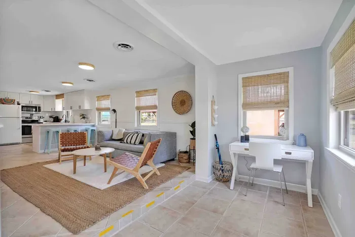 Kure Dayz Cottage~310 S 4th Ave - image 4 of 43