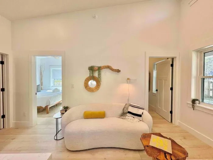 Island Peach -4201 Peachtree Ave - image 7 of 54