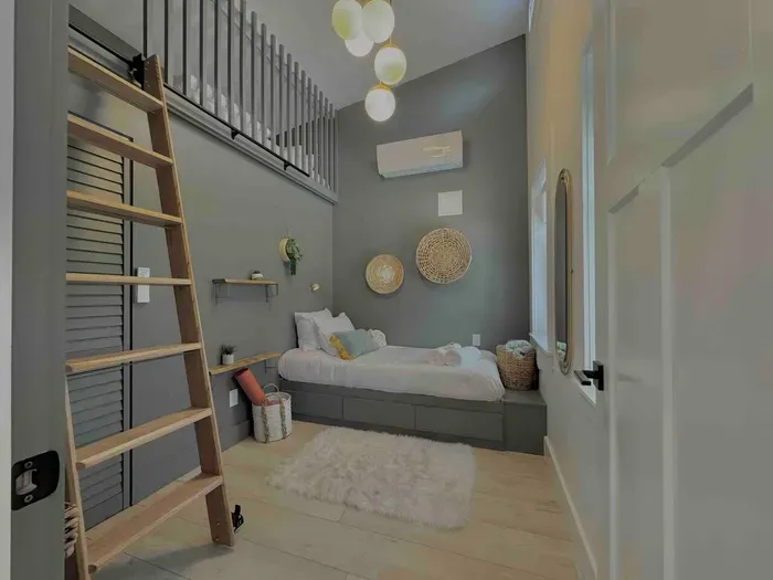 Island Peach -4201 Peachtree Ave - image 24 of 54