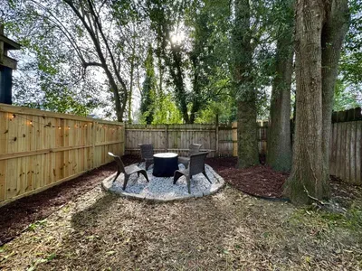 Intimate fully fenced backyard