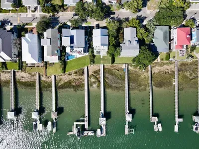 The Channel House~308 N Channel Dr