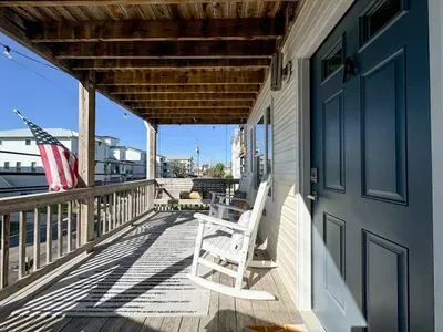 The Canal Retreat(Lower A)~700 Canal Dr