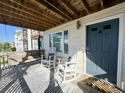 The Canal Retreat(Lower A)~700 Canal Dr - image 34 of 39