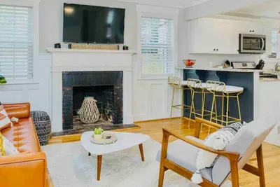 Modern Peach B-4201 Peachtree Ave