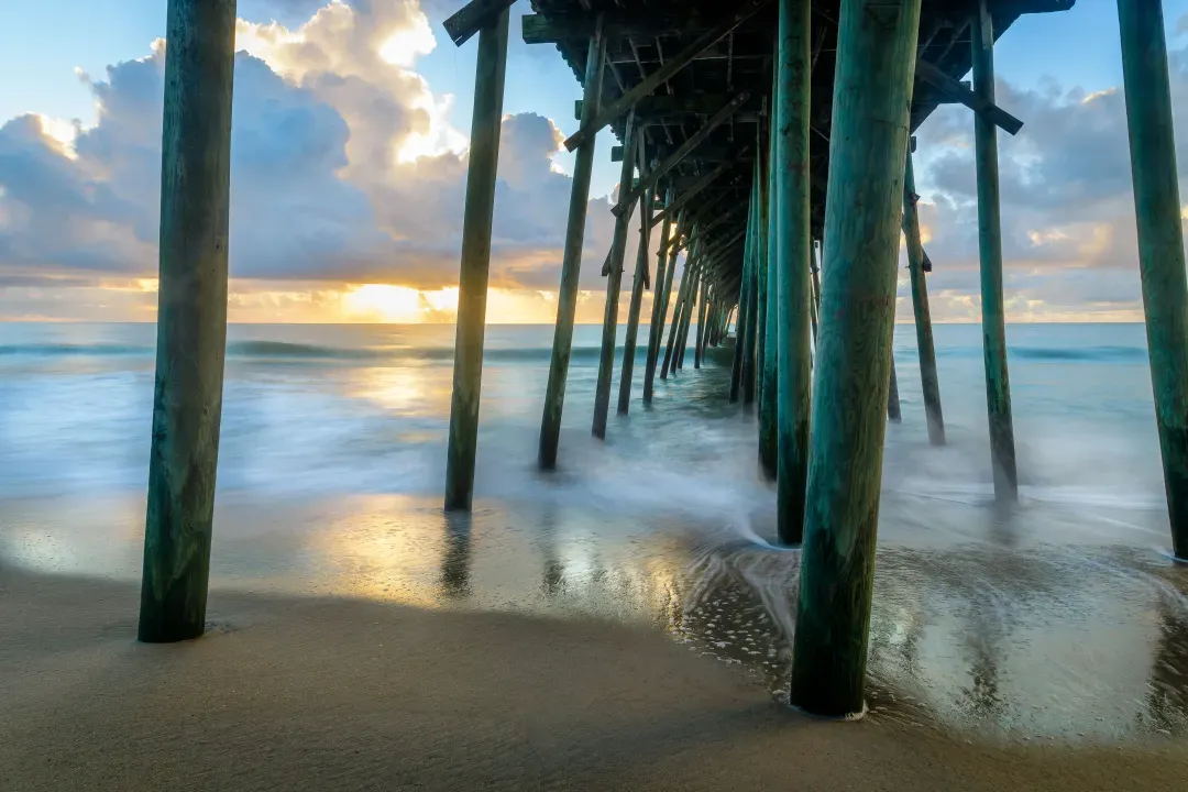 the-pier-at-kure-beach-in-north-carolina-at-sunris-2026-09-23-11-41-50-utc
