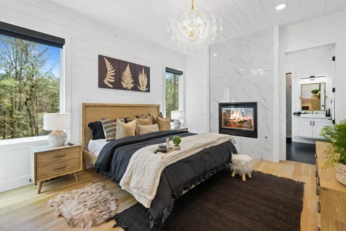 King Suite Bathroom w double vanity