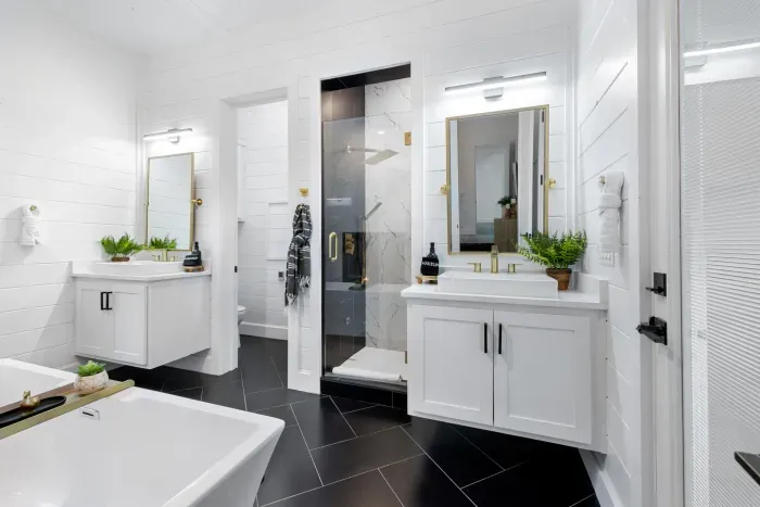 King Suite Bathroom w double vanity