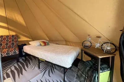 Glampstead Retreat | Large Group San Antonio Getaway