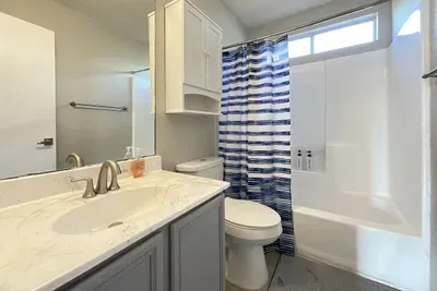 Full bathroom