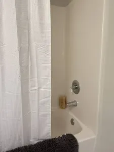 Bath tub and shower