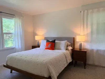 Thompson House - image 19 of 32