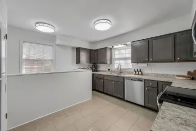 The Mane Stay | 3 BR | Walk to Dining | Close to UK - image 15 of 49