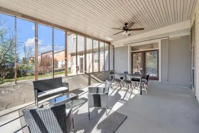 The Mane Stay | 3 BR | Walk to Dining | Close to UK - image 5 of 49