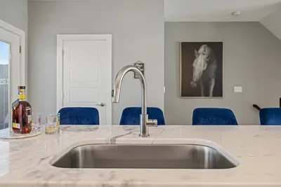 Winner's Circle | 2BR | Patio-Garage | Walk to Rupp - image 11 of 54