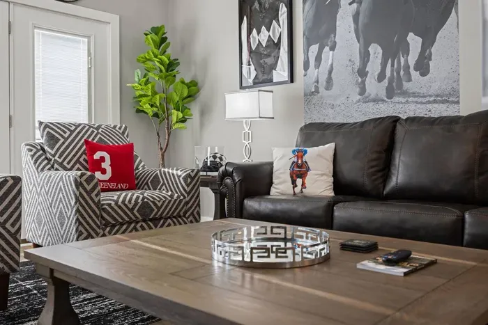 Winner's Circle | 2BR | Patio-Garage | Walk to Rupp - image 1 of 54