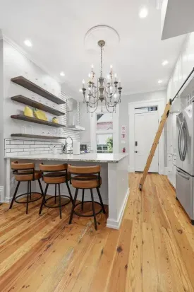 Paddock on Lime | 2BR | Downtown | EV